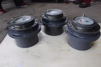 主减速器的拆装方法是? 主减速器的拆装方法是?